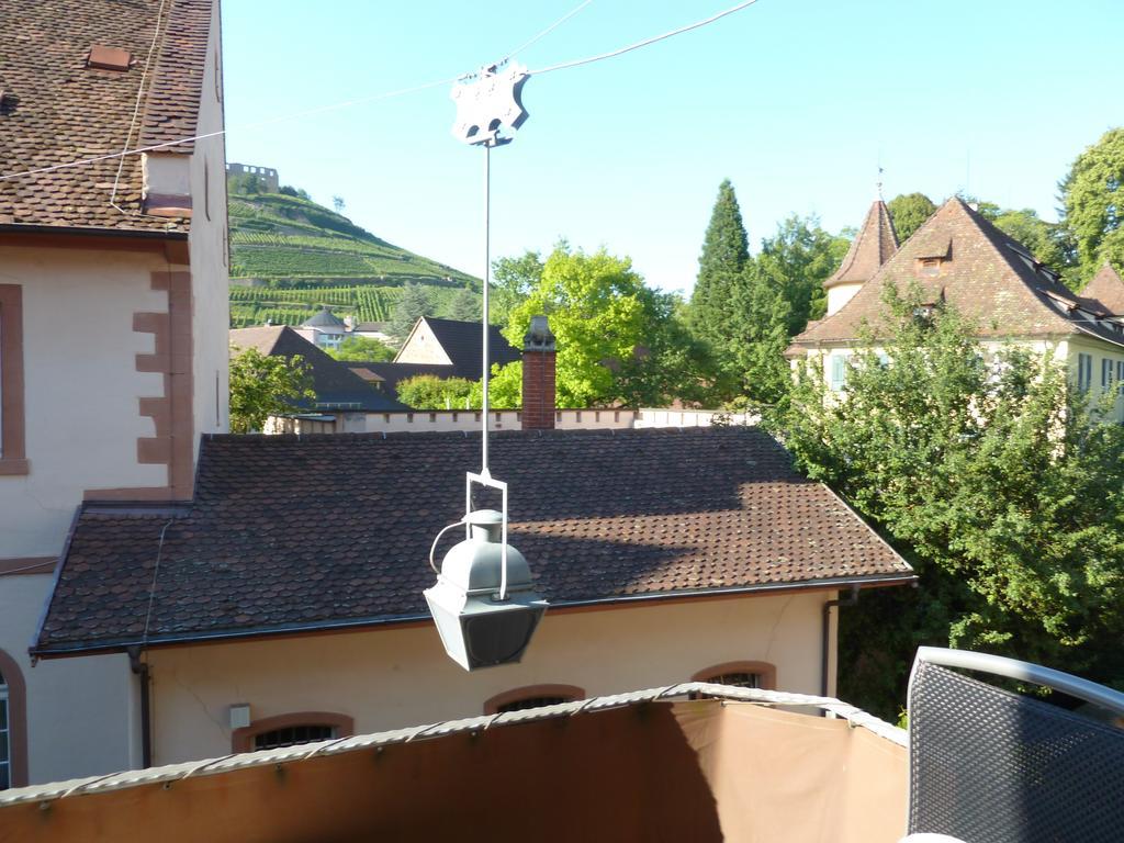 Gasthaus Zum Hirschen Staufen Habitación foto