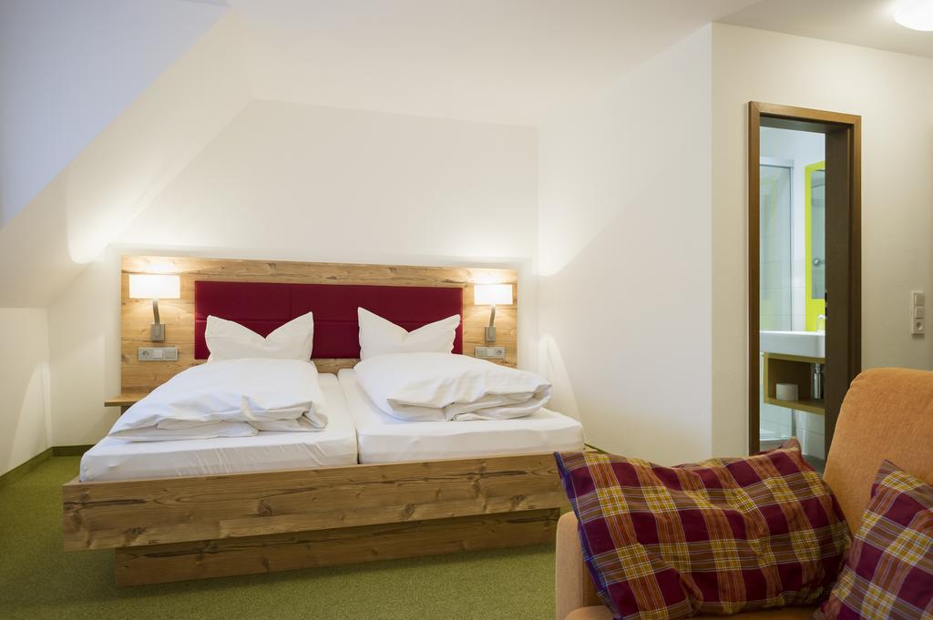 Gasthaus Zum Hirschen Staufen Habitación foto