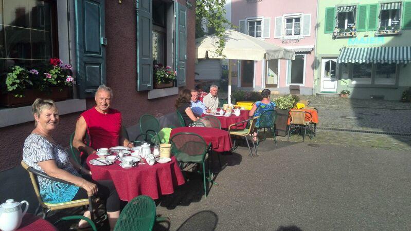 Gasthaus Zum Hirschen Staufen Exterior foto